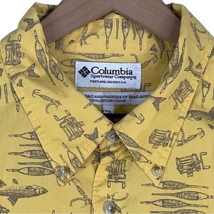 Columbia Button Down Shirt Mens XXL Vintage Fishing Novelty Print Cotton Yellow